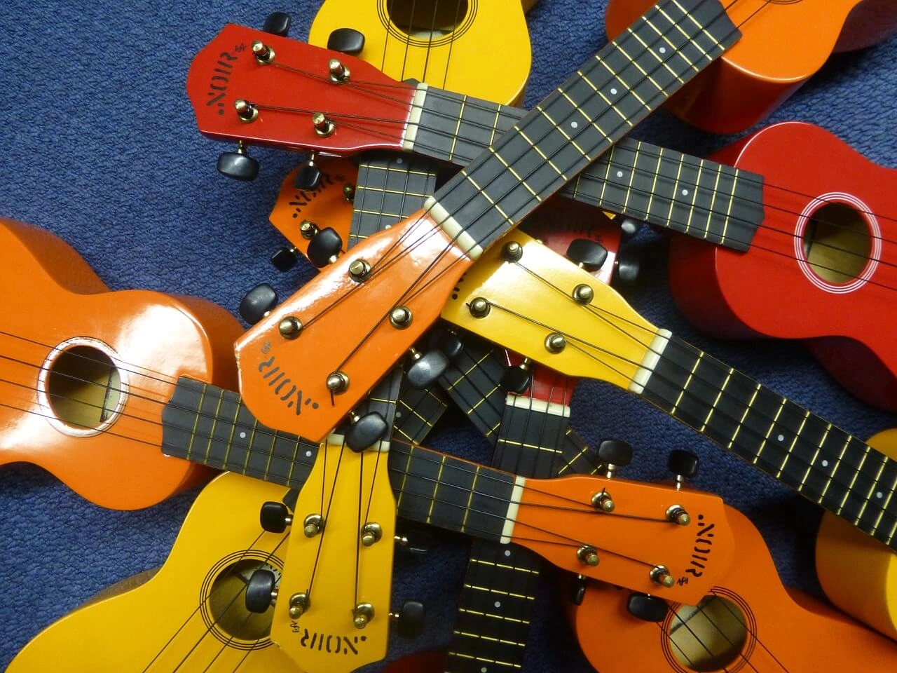 cách đánh đàn guitar 4 dây