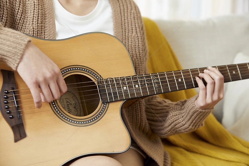guitar đệm hát là gì