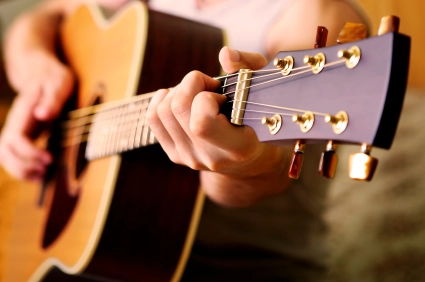 cach-solo-guitar-theo-hop-am