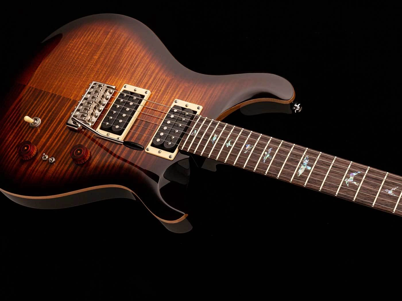 đàn guitar cao cấp