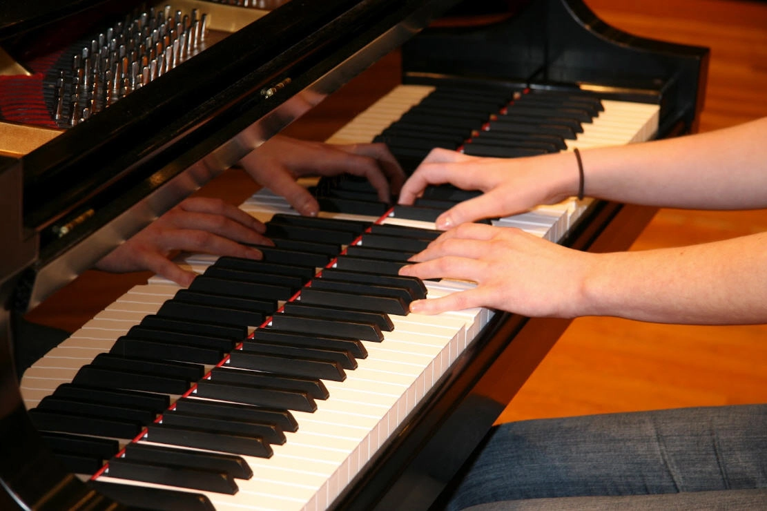 học đàn piano cho người mới bắt đầu