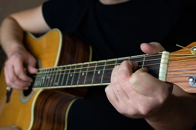 hop-am-do-truong-guitar