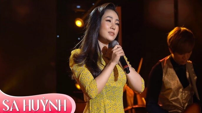 Gõ Cửa​​ –  Sa Huỳnh | Lời bài hát, hợp âm, MV